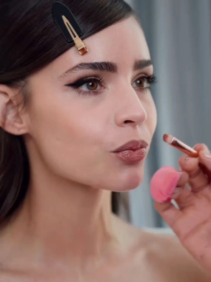 Sofia Carson