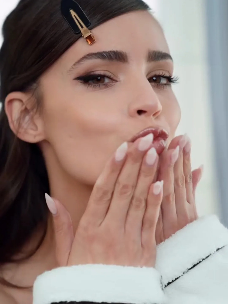 Sofia Carson