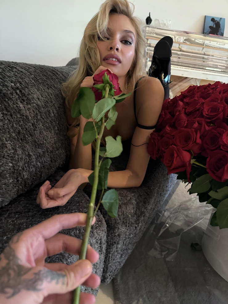 Stella Maxwell