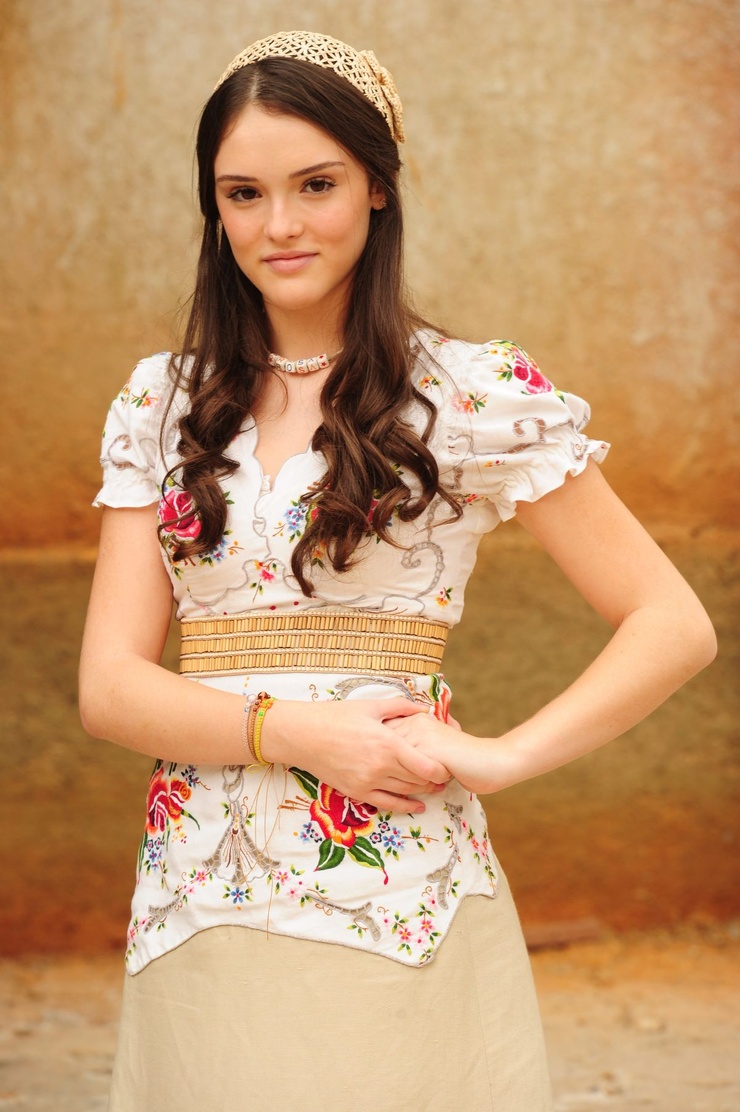 Isabelle Drummond Isabelle Drummond