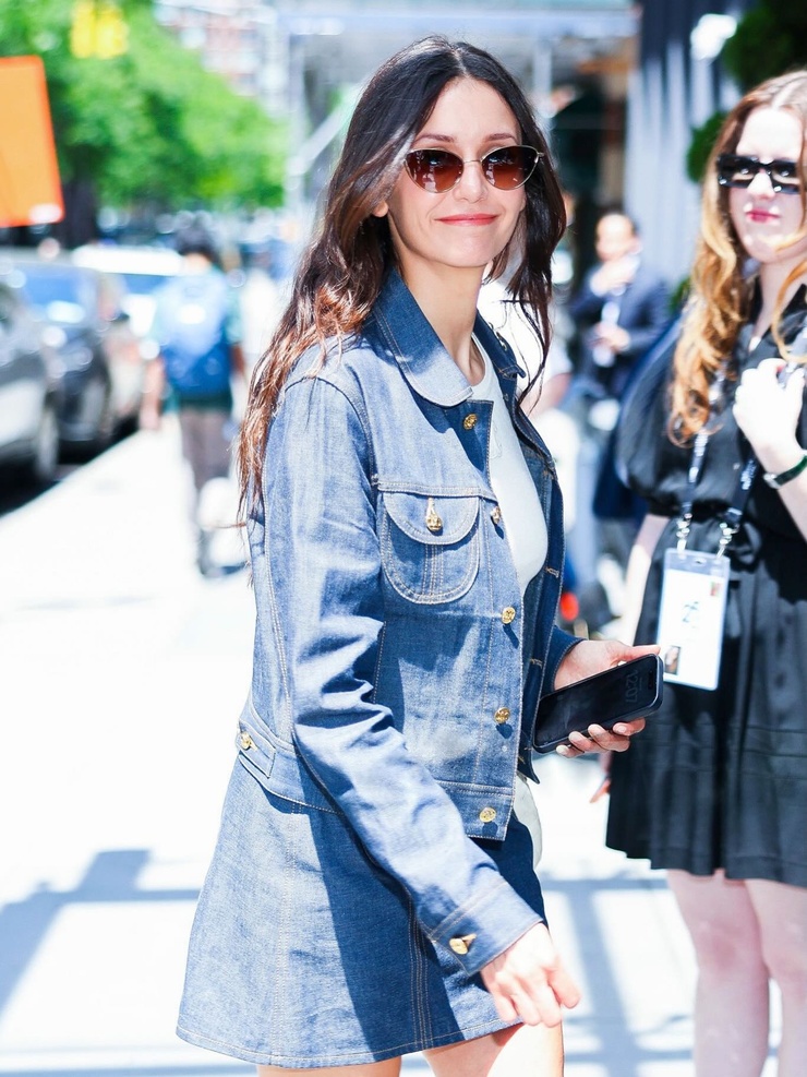 Nina Dobrev