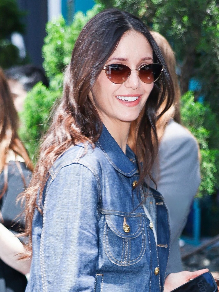 Nina Dobrev
