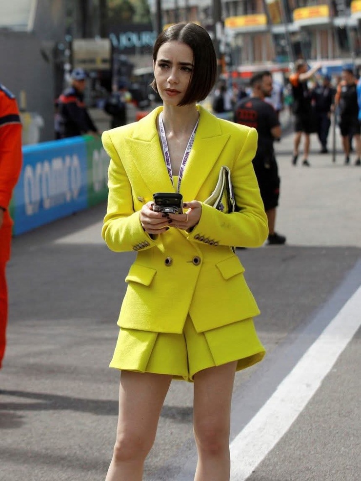 Lily Collins Lily Collins