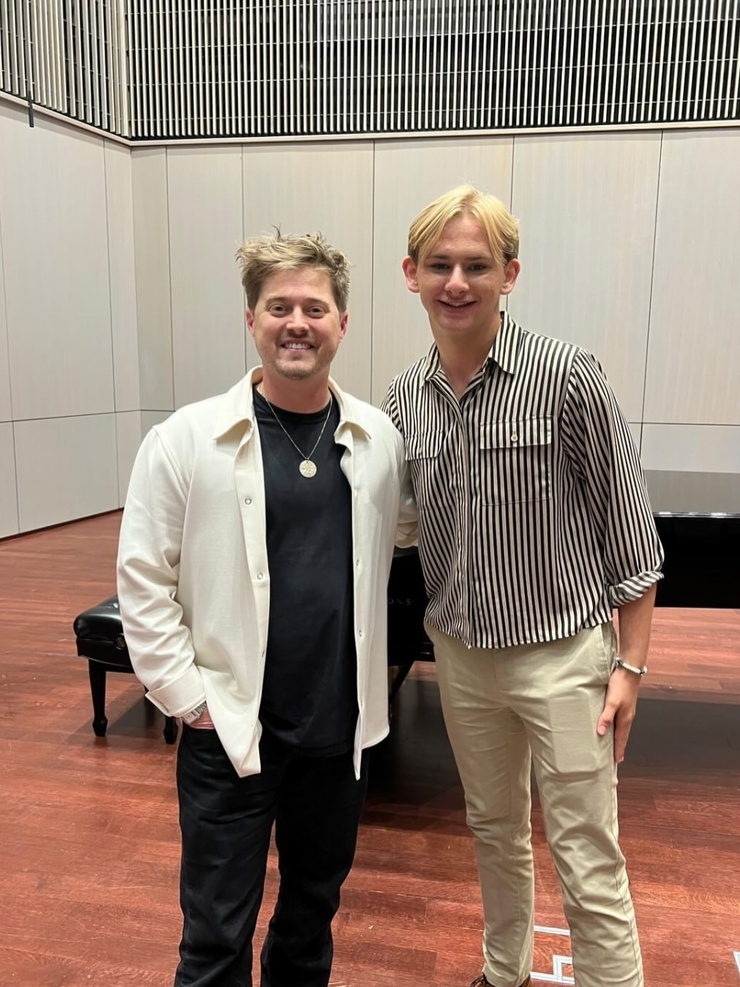 Lucas Grabeel