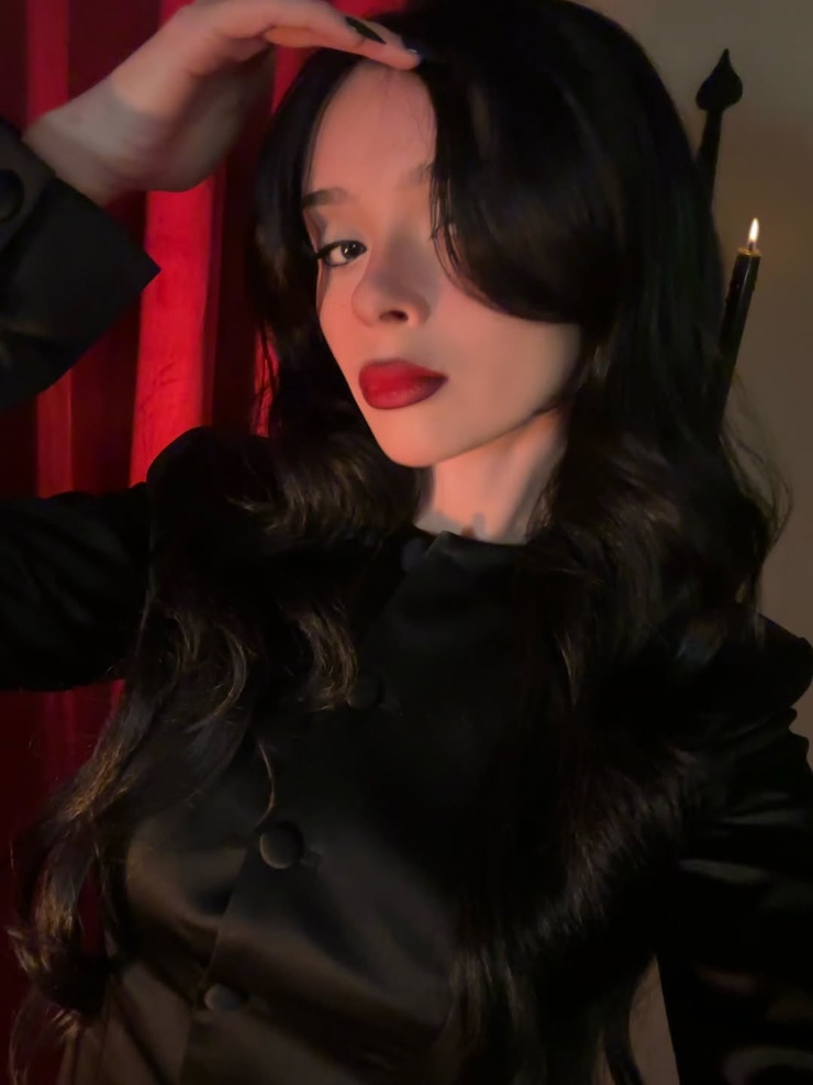 Samantha Lux
