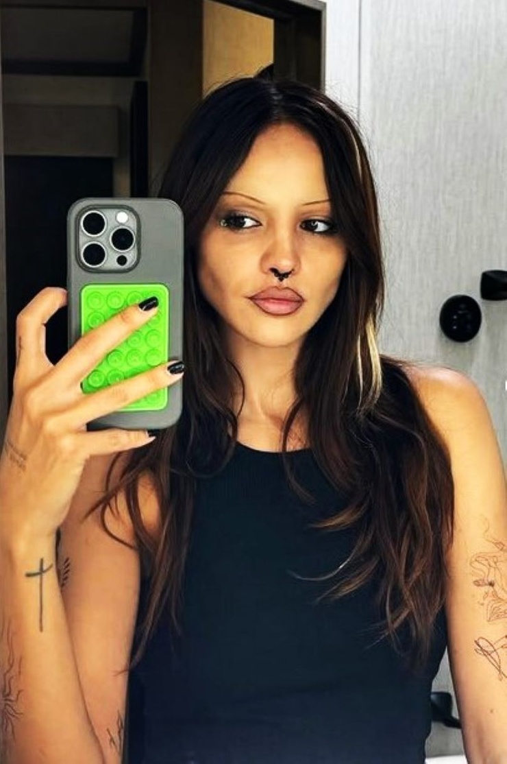 Eiza Gonzalez Eiza Gonzalez