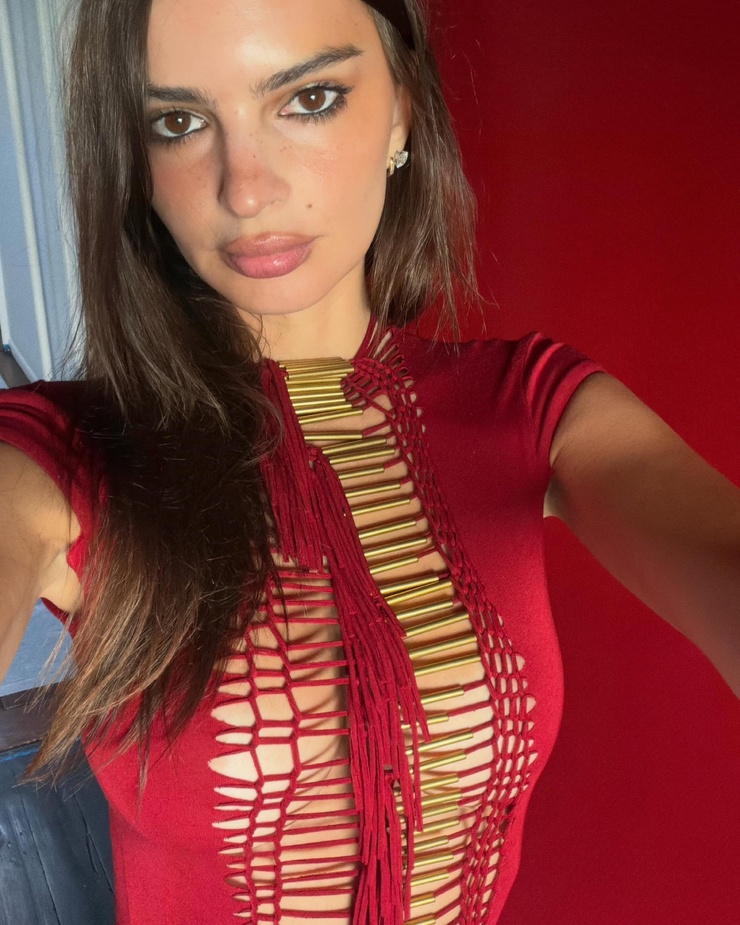 Emily Ratajkowski Emily Ratajkowski