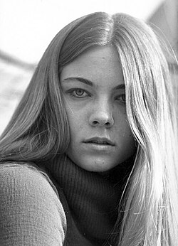 Theresa Russell