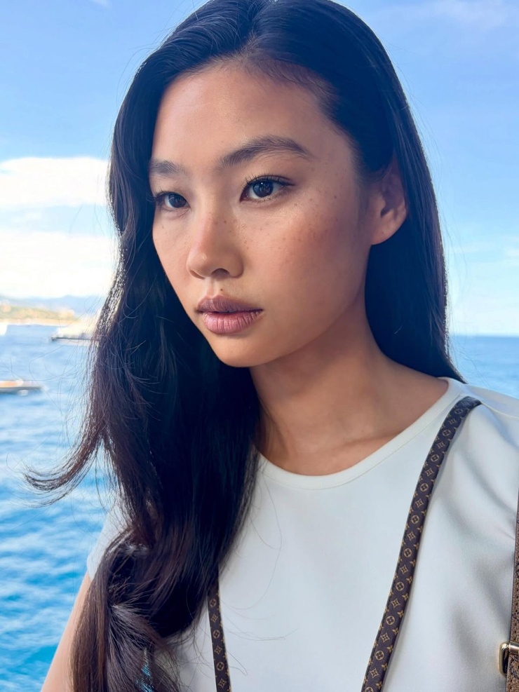 Jung Hoyeon