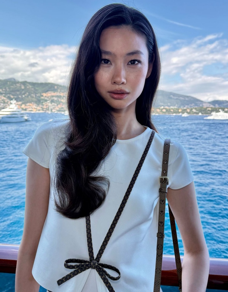 Jung Hoyeon