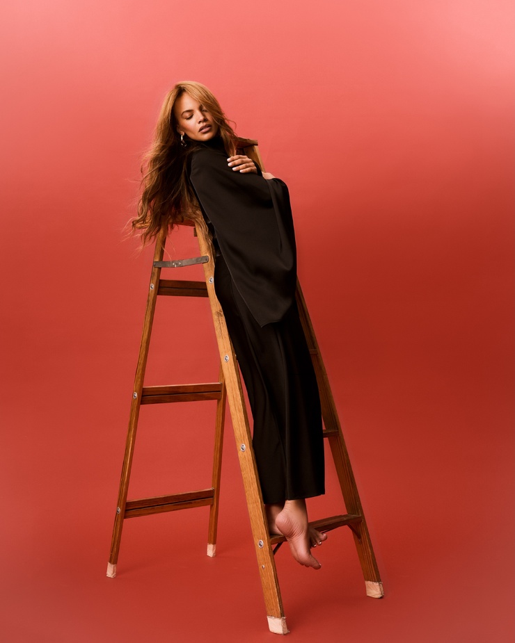 Leslie Grace