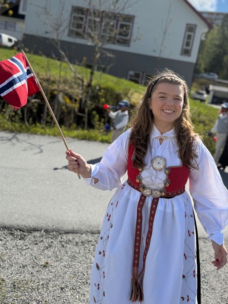 Helle Lyng Svendsen