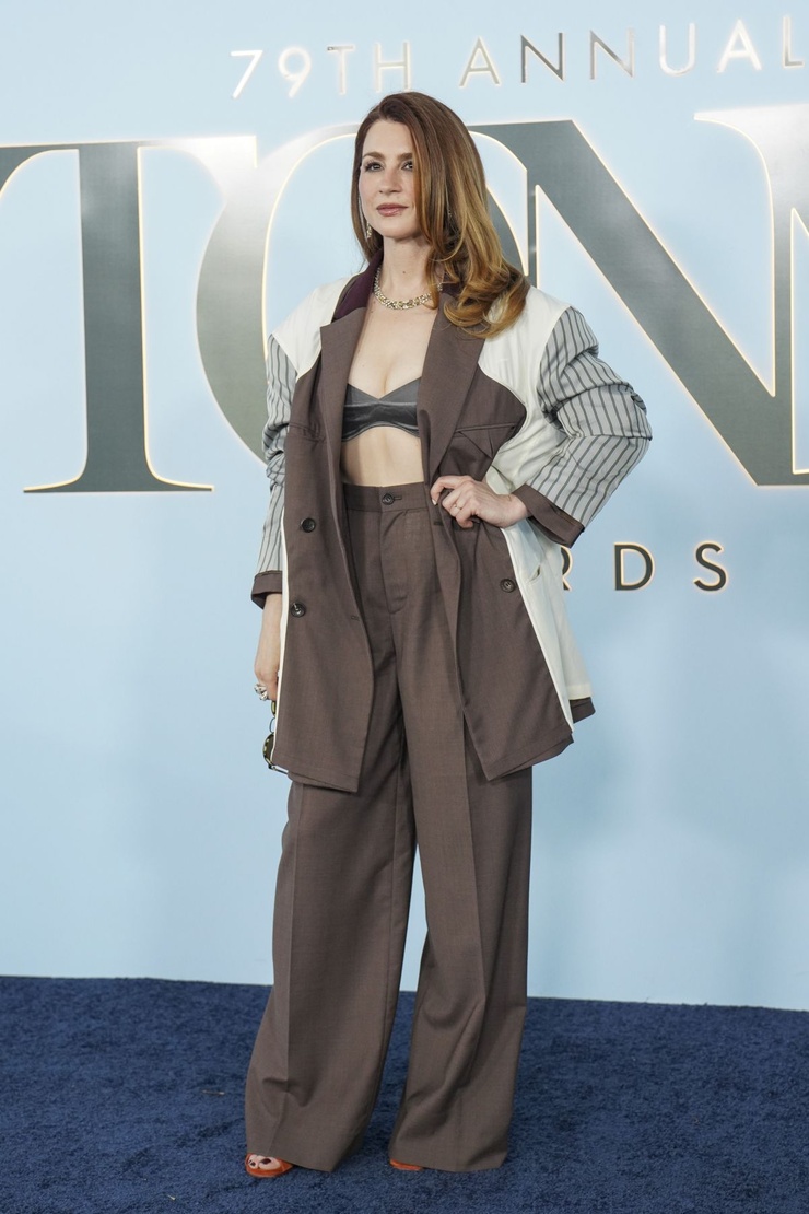 Aya Cash