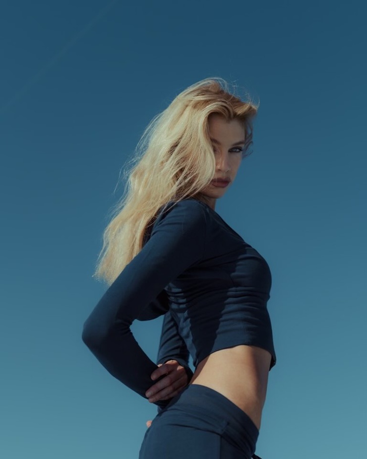 Stella Maxwell