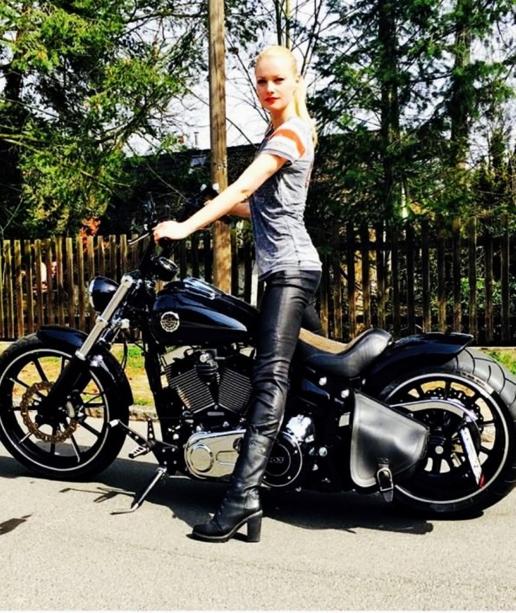 Franziska Knuppe Franziska Knuppe