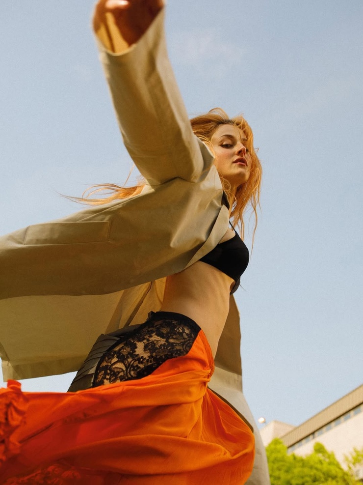 Anna Van Patten