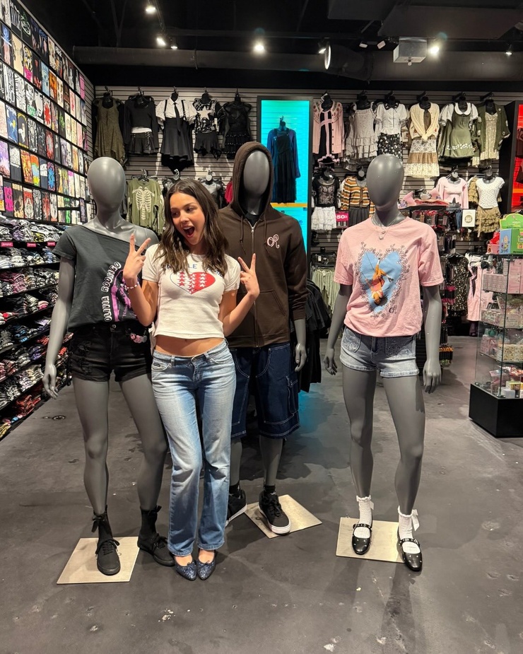Olivia Rodrigo Olivia Rodrigo