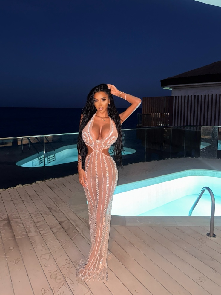 Chloe Khan