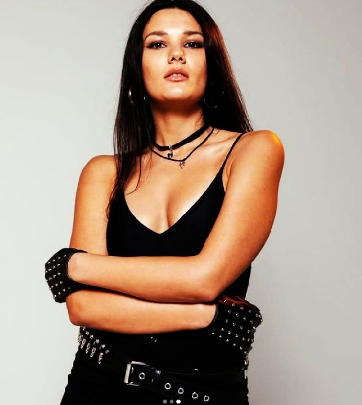 Ana Nikolic Ana Nikolic