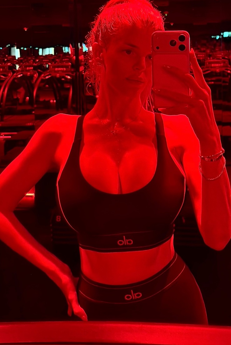 McKenzie Hewson