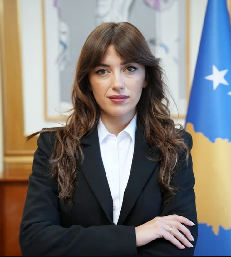Albulena Haxhiu Albulena Haxhiu