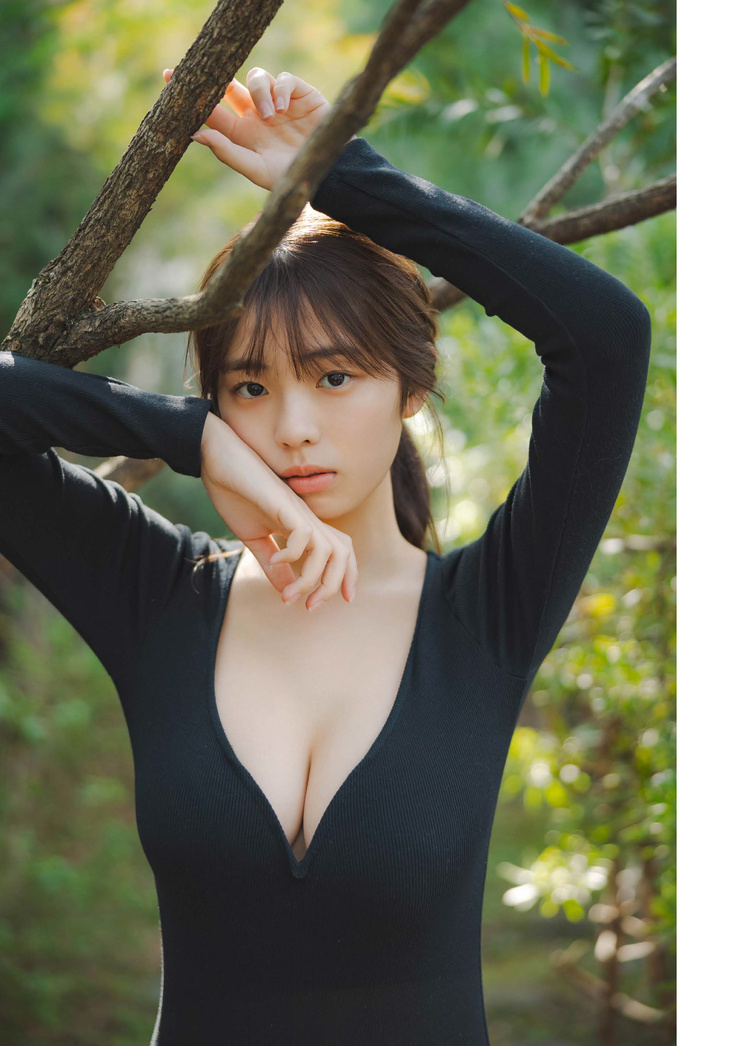 Hina Kikuchi