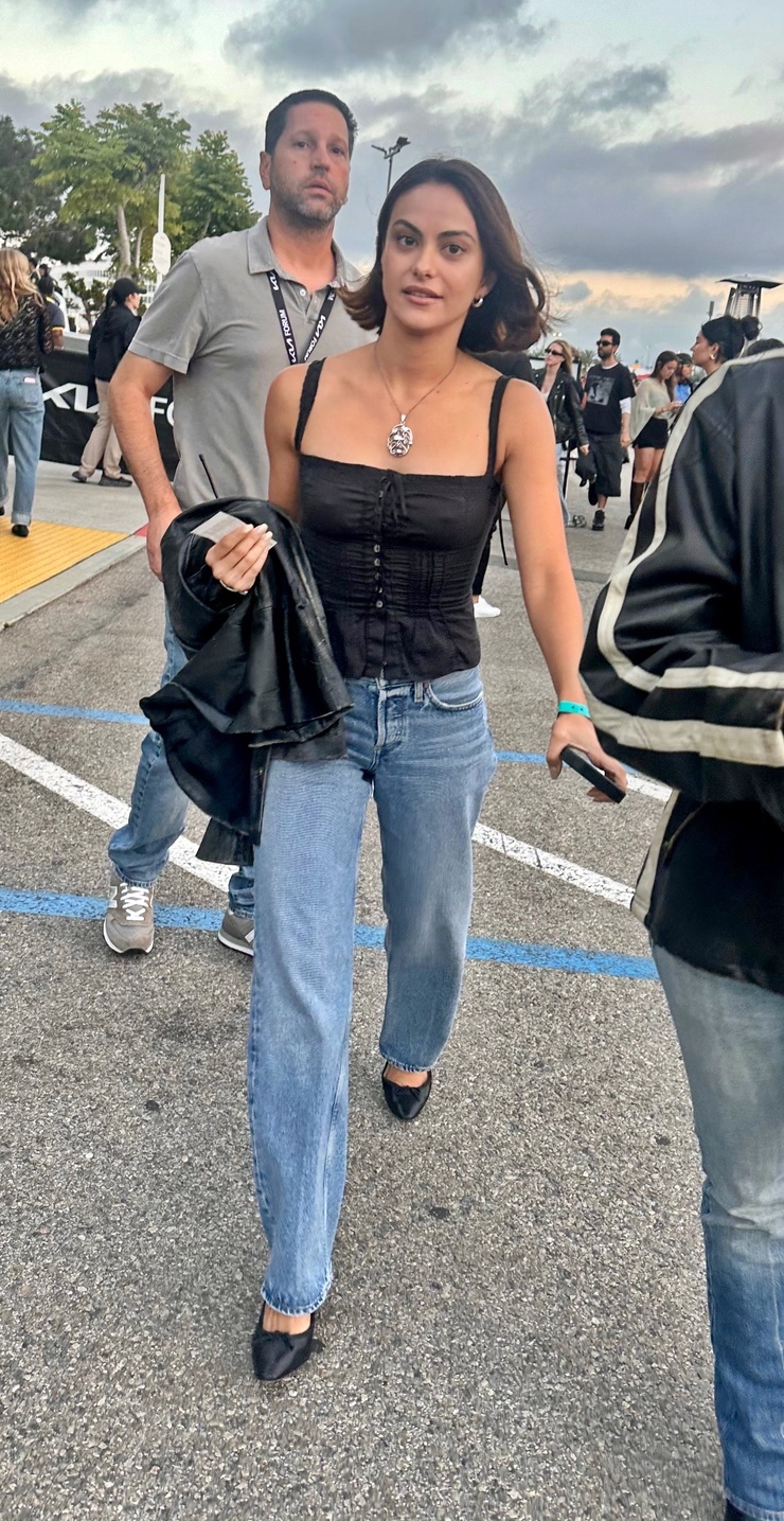 Camila Mendes