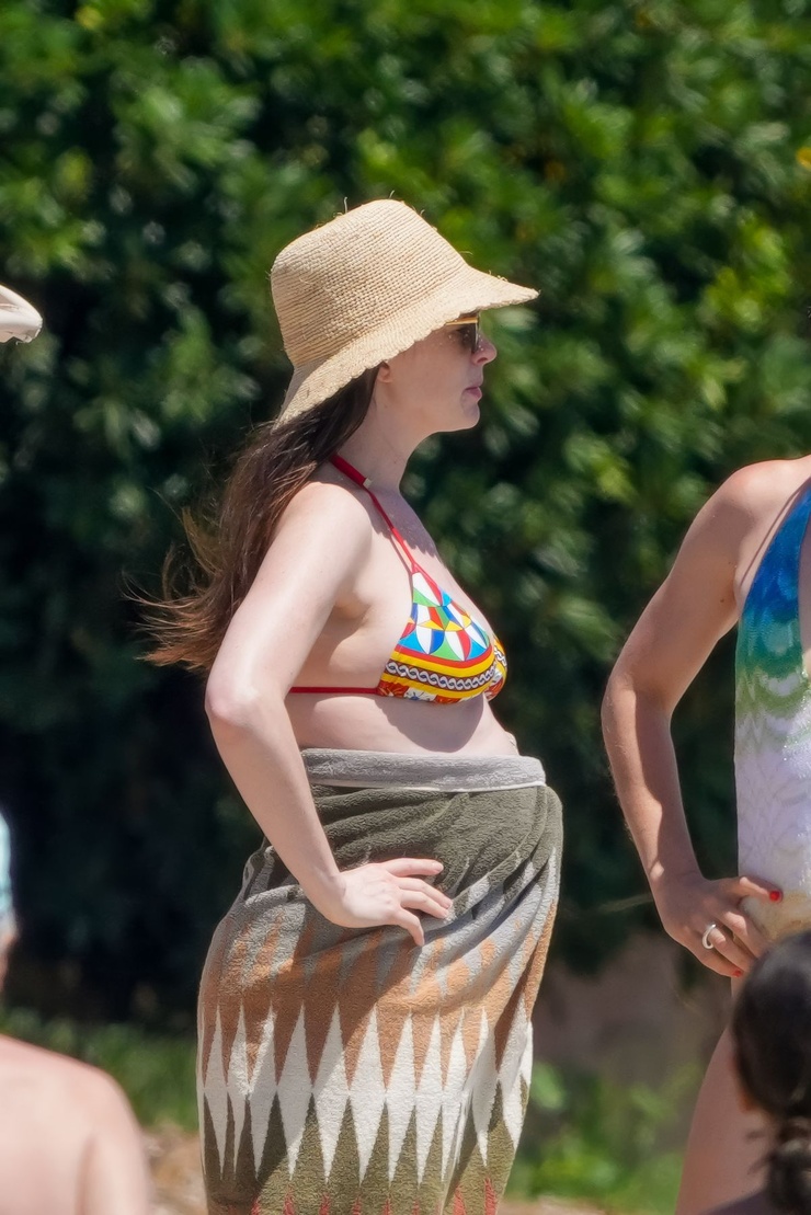 Anne Hathaway