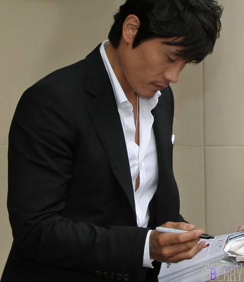 Byung-hun Lee