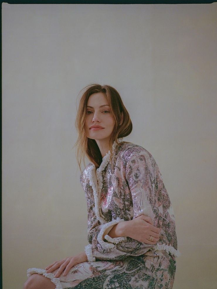 Phoebe Tonkin
