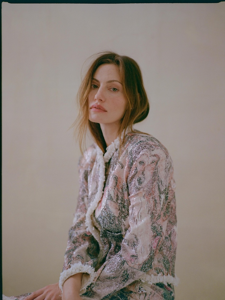 Phoebe Tonkin