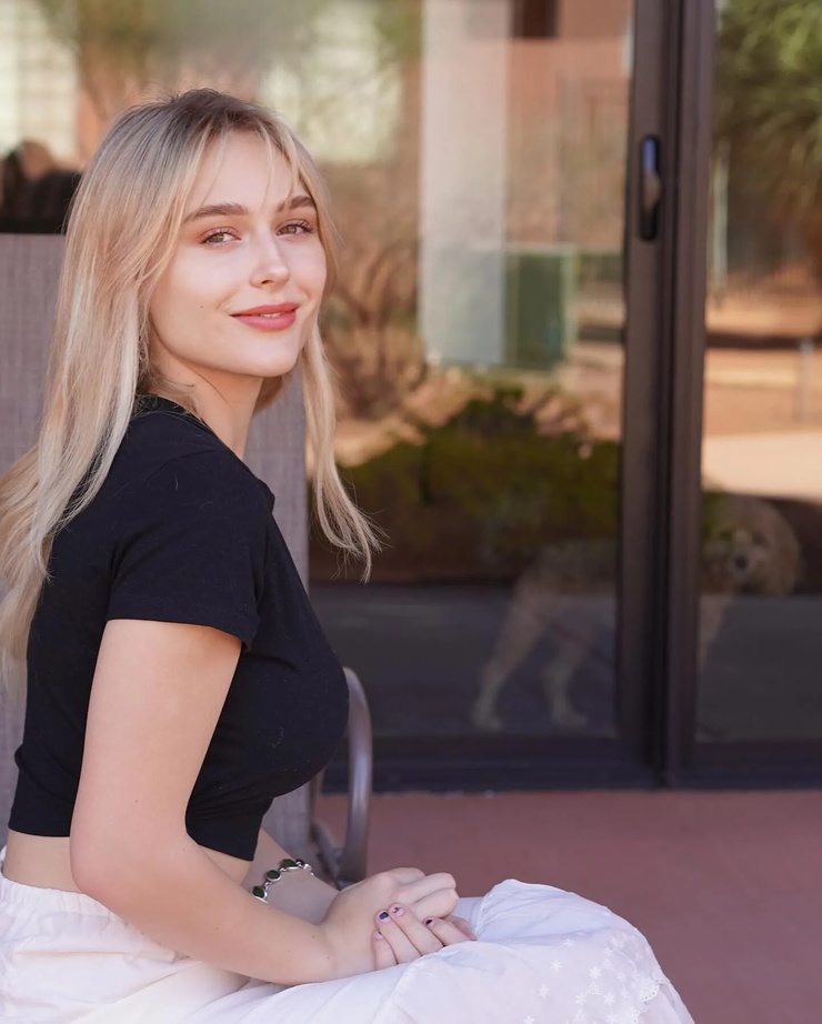Alyvia Alyn Lind Alyvia Alyn Lind