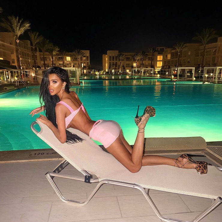 Chloe Khan
