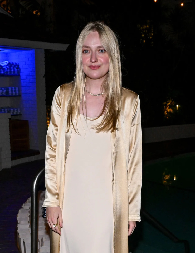 Dakota Fanning Dakota Fanning