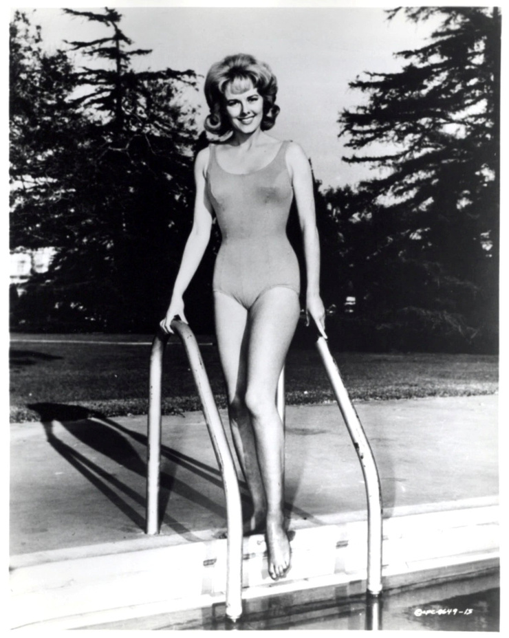 Mary Mitchel