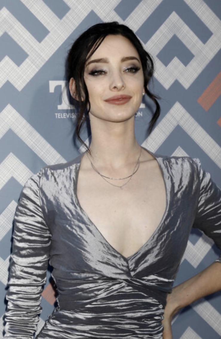 Emma Dumont