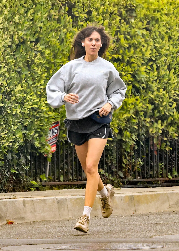 Alison Brie