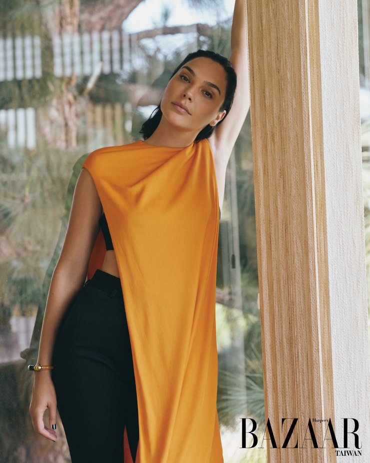 Gal Gadot Gal Gadot