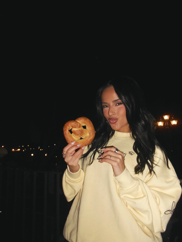 Becky G.