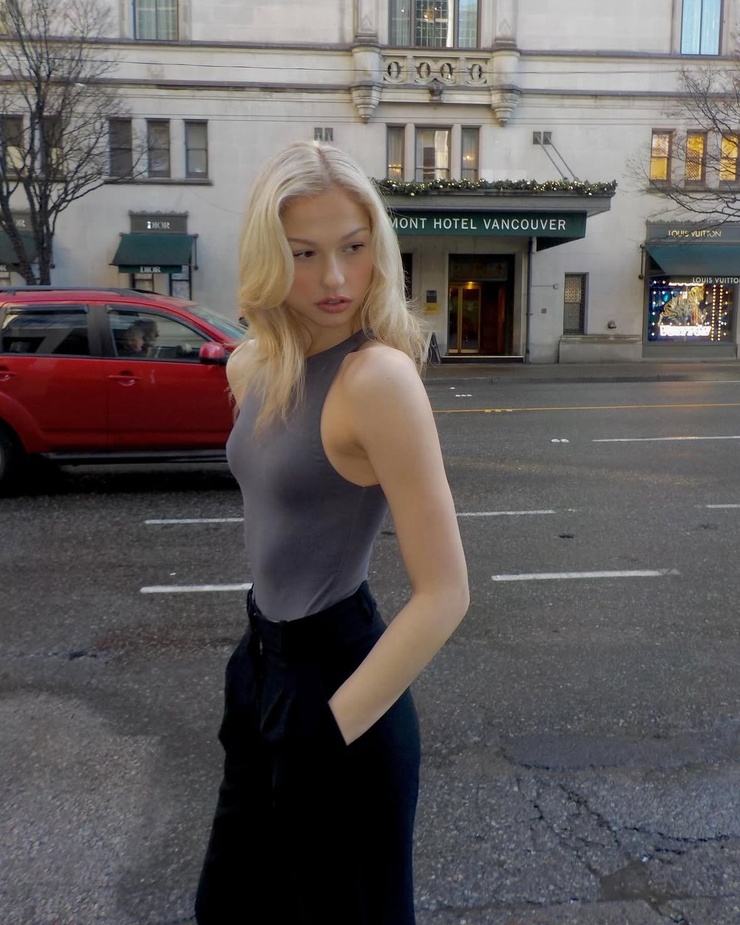 Jemma Violet
