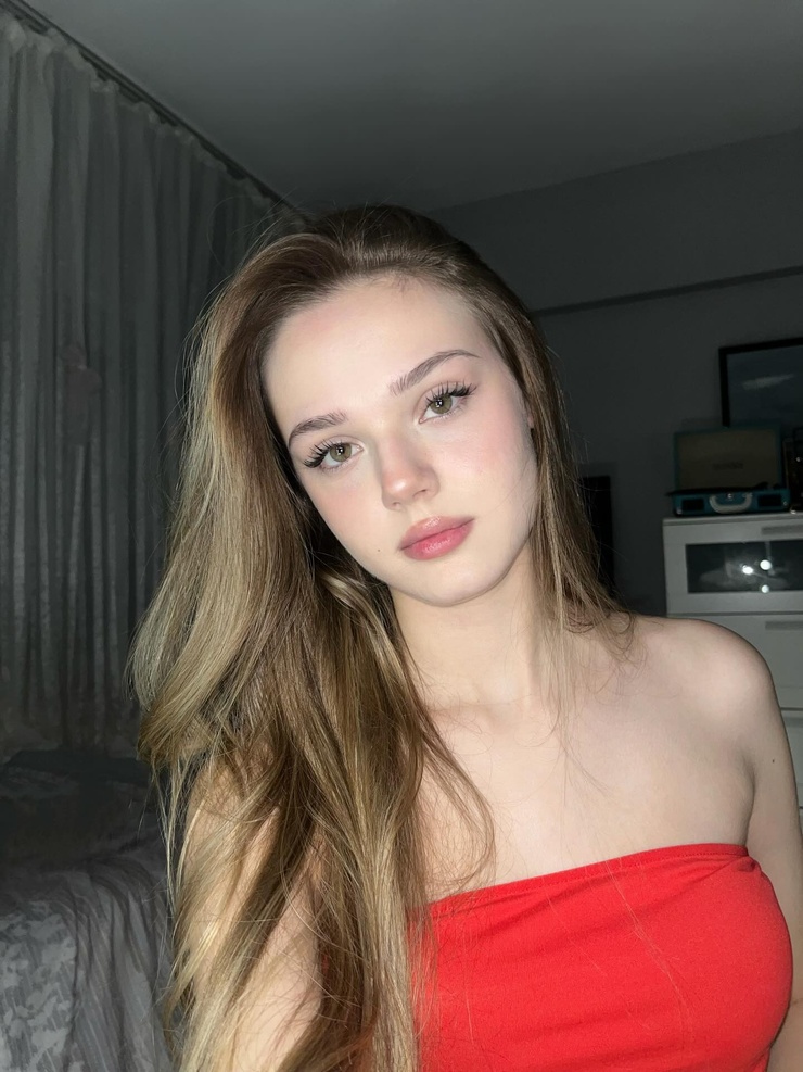 Ayse Telefoncu