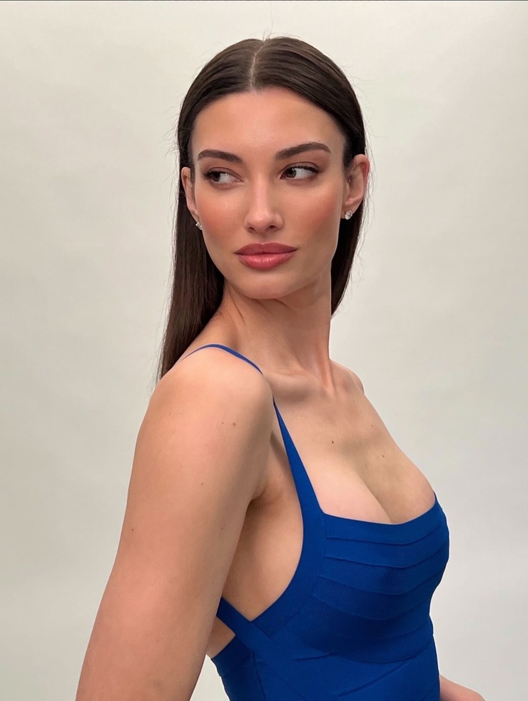 Dana Taylor