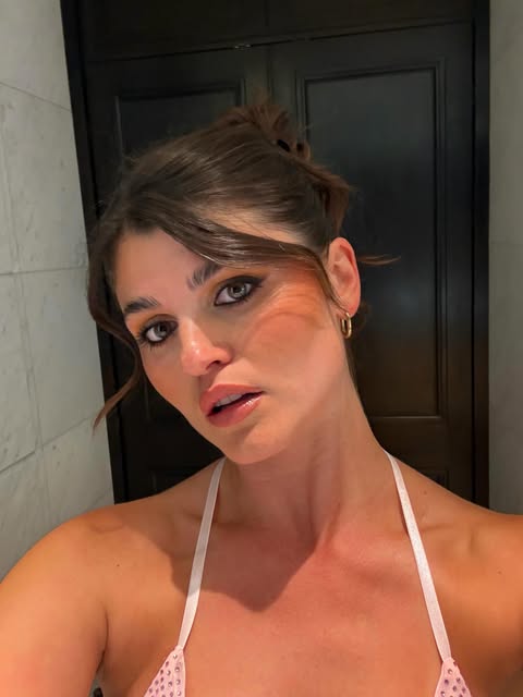 Elle Edwards