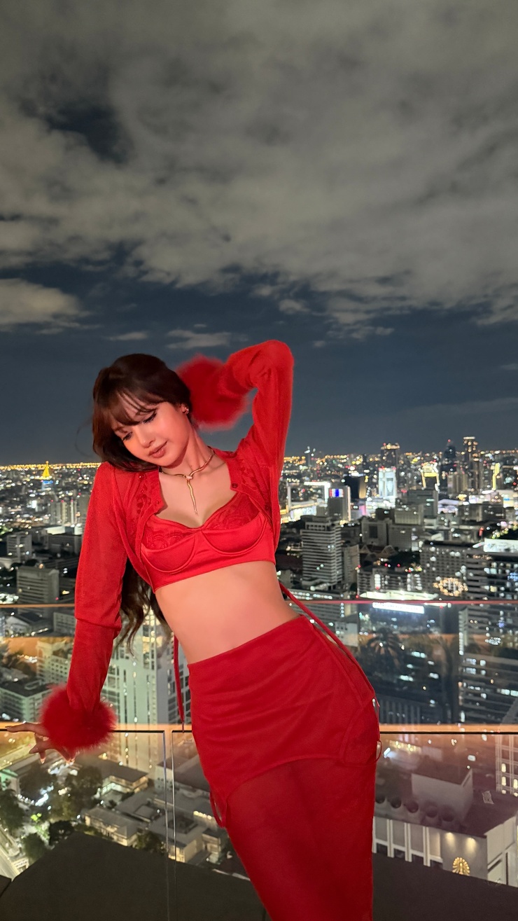 Lalisa Manoban Lalisa Manoban