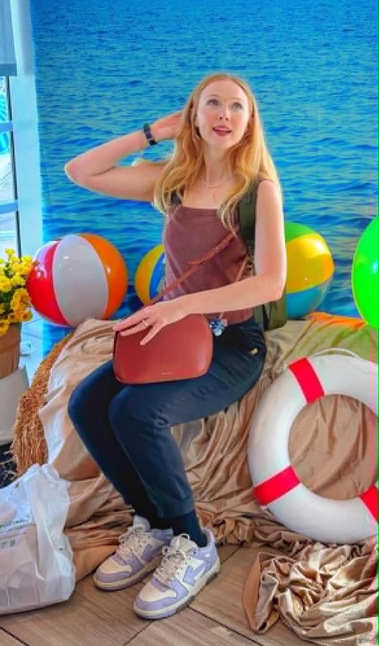 Molly C. Quinn Molly C. Quinn