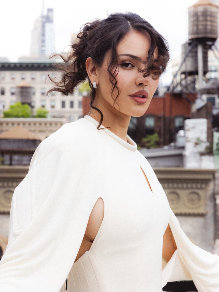 Eiza Gonzalez