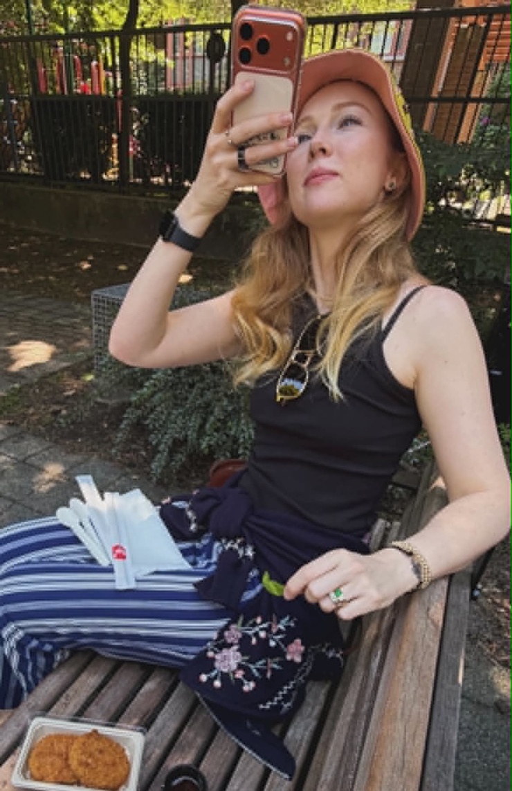 Molly C. Quinn