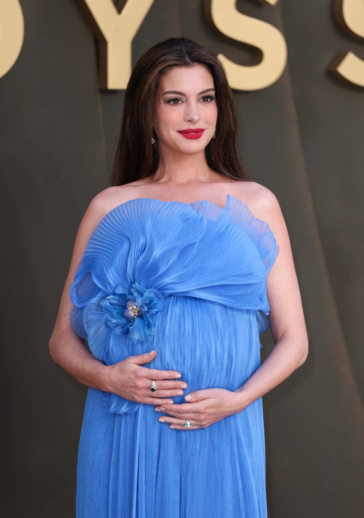 Anne Hathaway