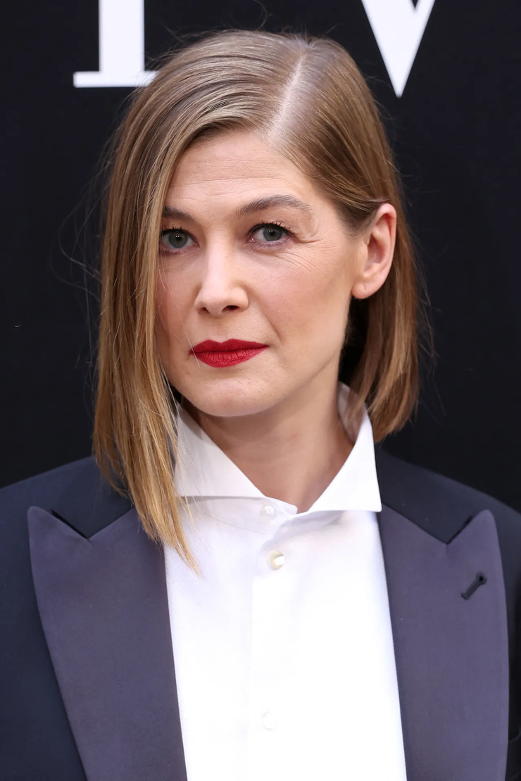 Rosamund Pike