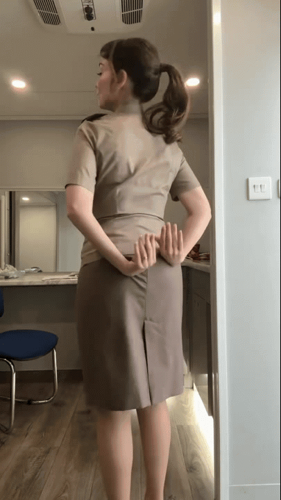 Milana Vayntrub Milana Vayntrub